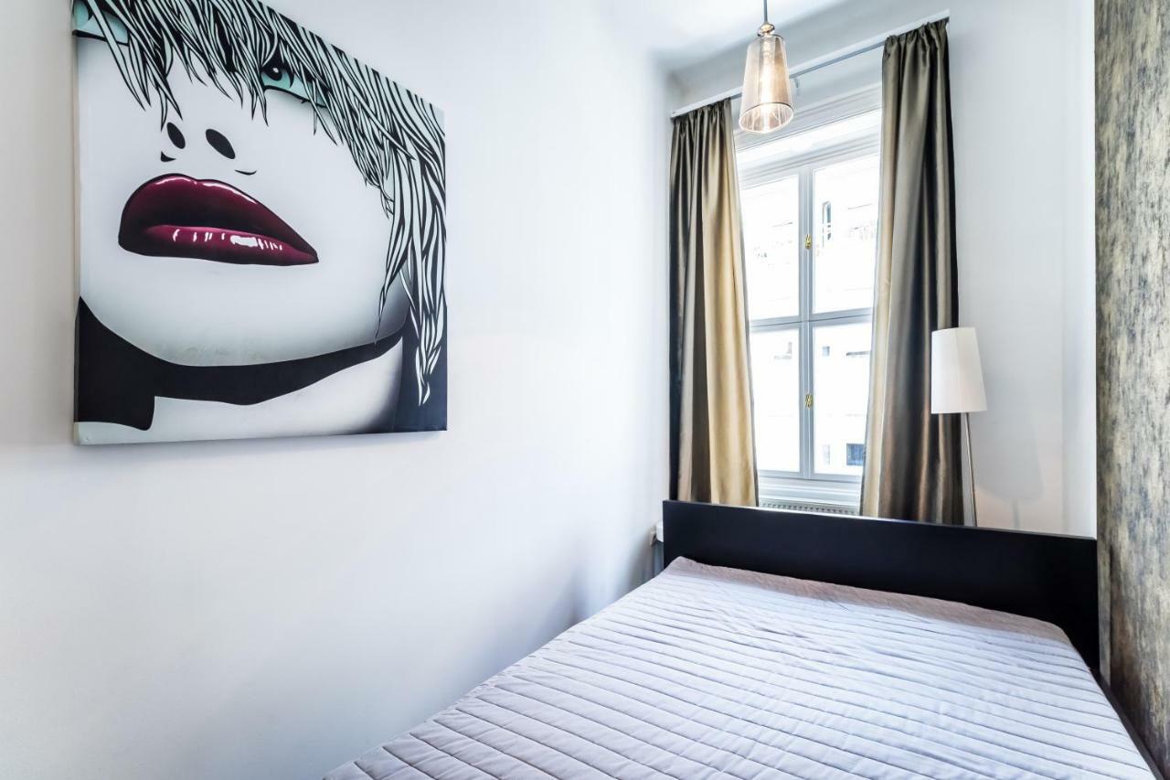 Bpr B&W Elegant Home Budapeste Exterior foto