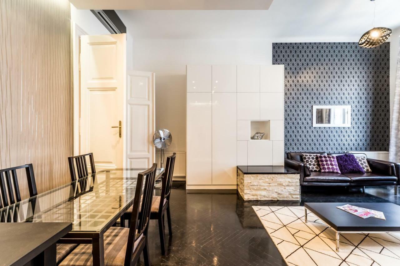 Bpr B&W Elegant Home Budapeste Exterior foto